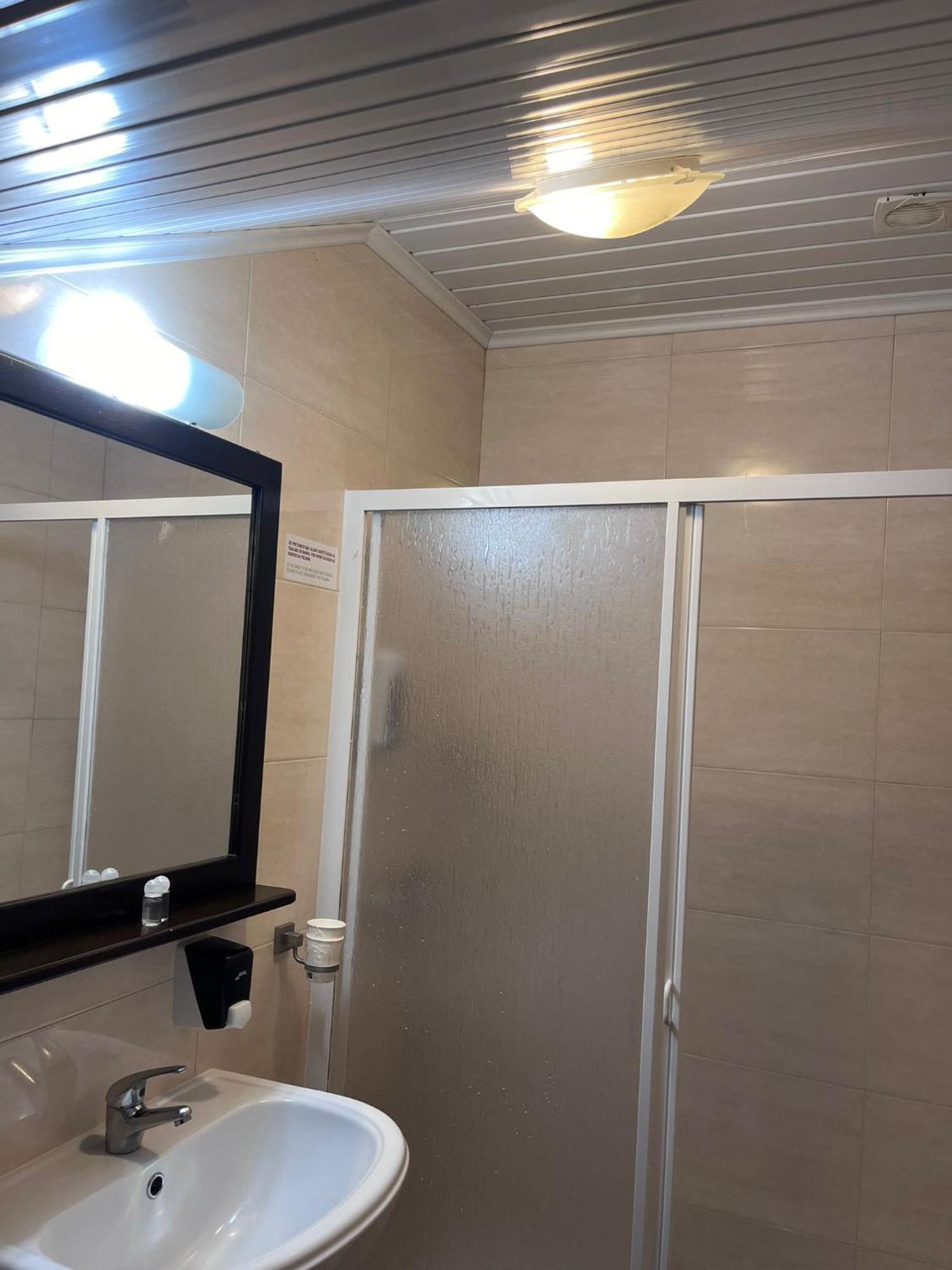 Casa Da Fonte Sagrada Hotel Loriga Phòng bức ảnh