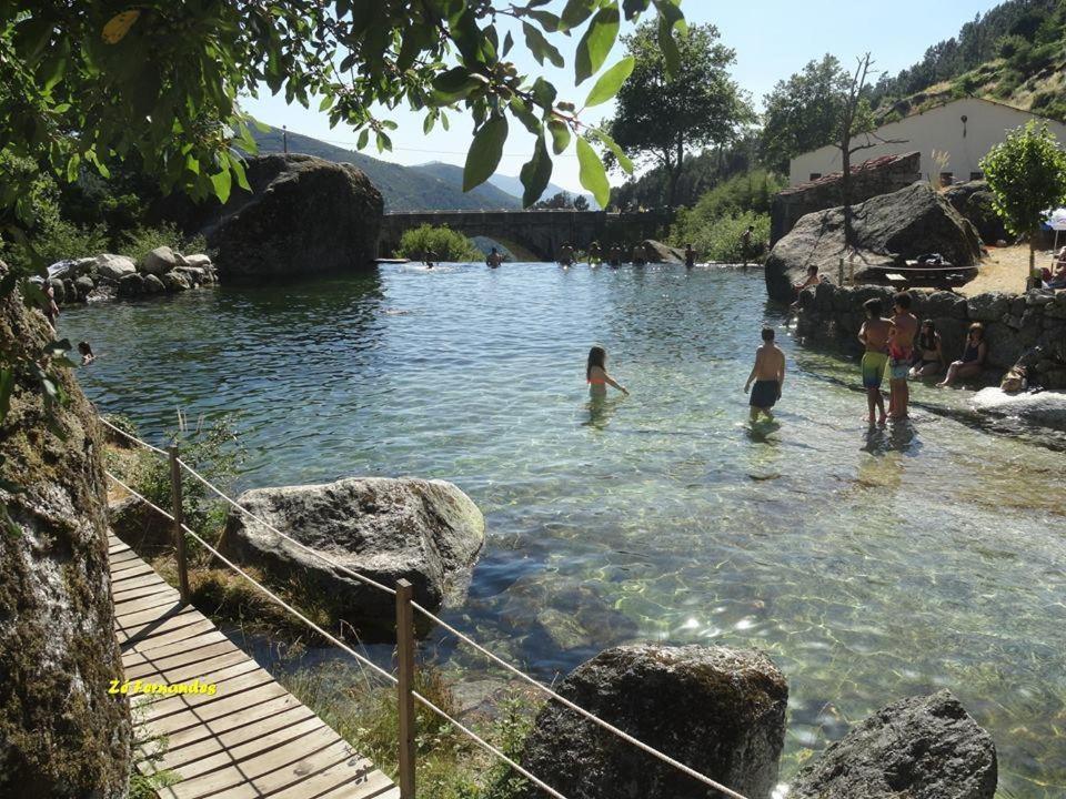 Casa Da Fonte Sagrada Hotel Loriga Ngoại thất bức ảnh
