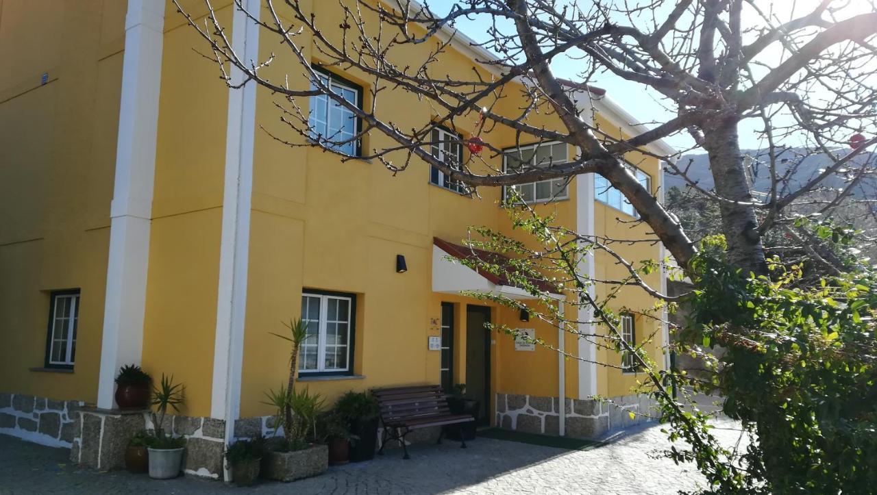 Casa Da Fonte Sagrada Hotel Loriga Ngoại thất bức ảnh